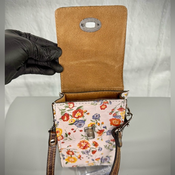 Patricia Nash Mini Meadows Rivella Phone Crossbody - Picture 7 of 12